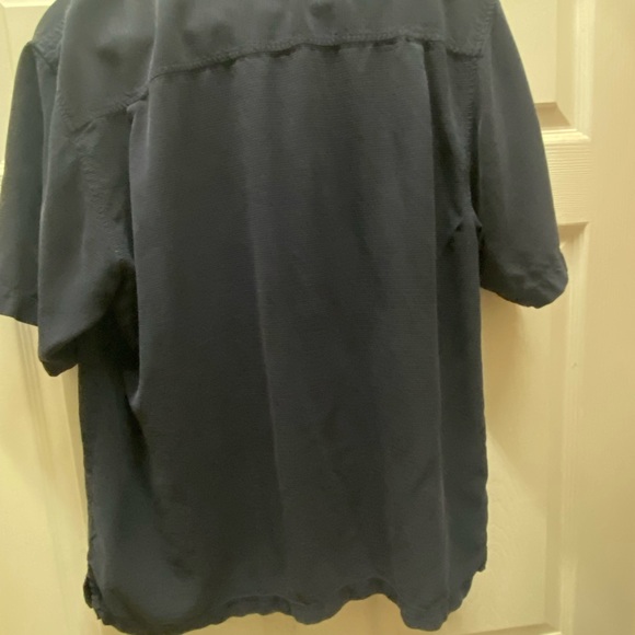 Tommy Bahamas resort style men's dress shirt - Picture 4 of 4
